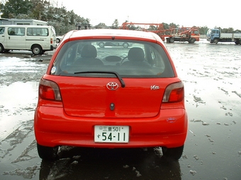 2000 Vitz