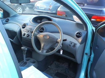 2000 Toyota Vitz