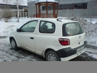 2000 Toyota Vitz