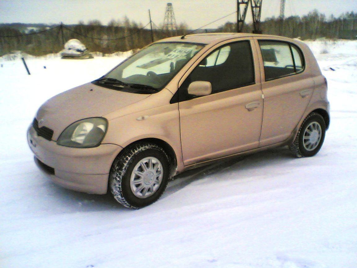 2000 Toyota Vitz