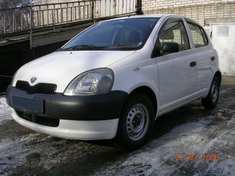 2000 Toyota Vitz