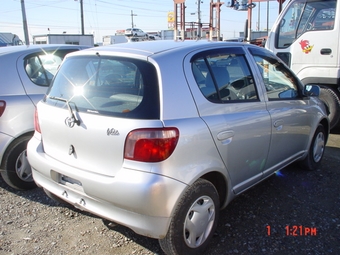 2000 Toyota Vitz