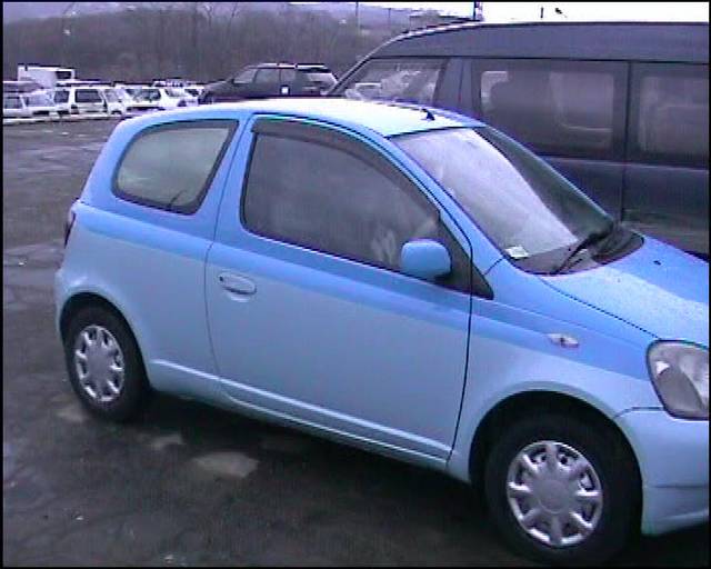 2000 Toyota Vitz