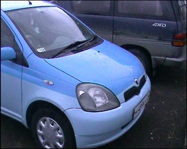 2000 Toyota Vitz