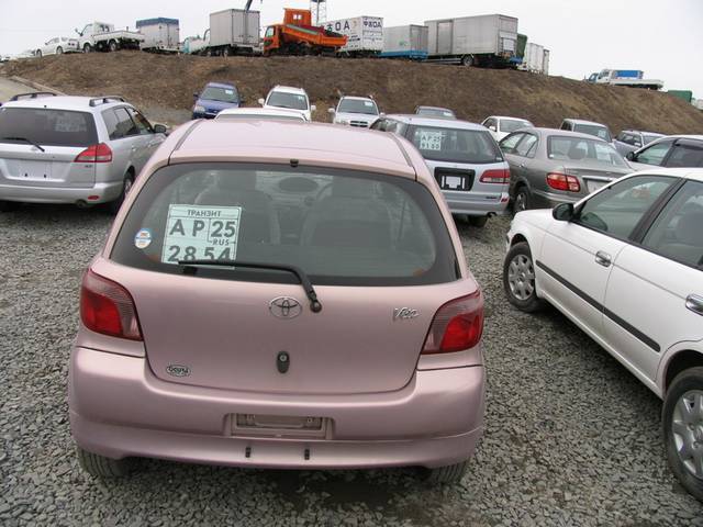 2000 Toyota Vitz