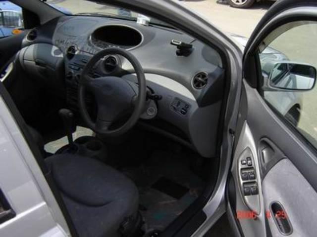 2000 Toyota Vitz