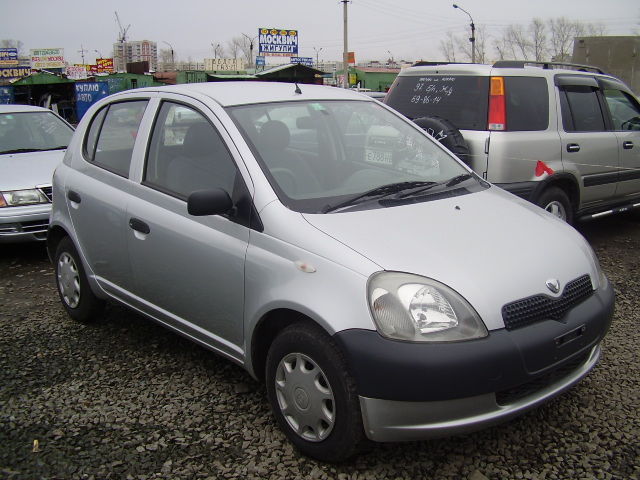 2000 Toyota Vitz