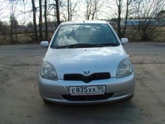 2000 Vitz