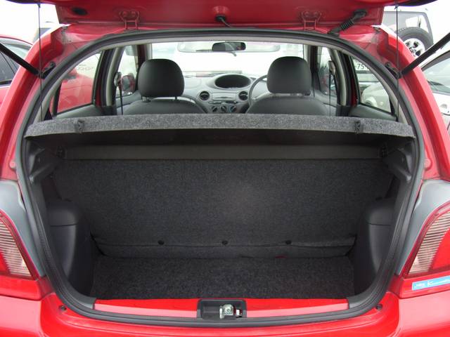 2000 Toyota Vitz