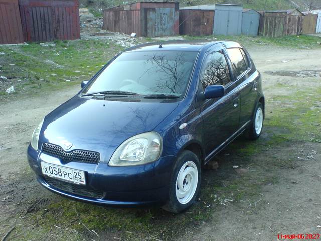 2000 Toyota Vitz