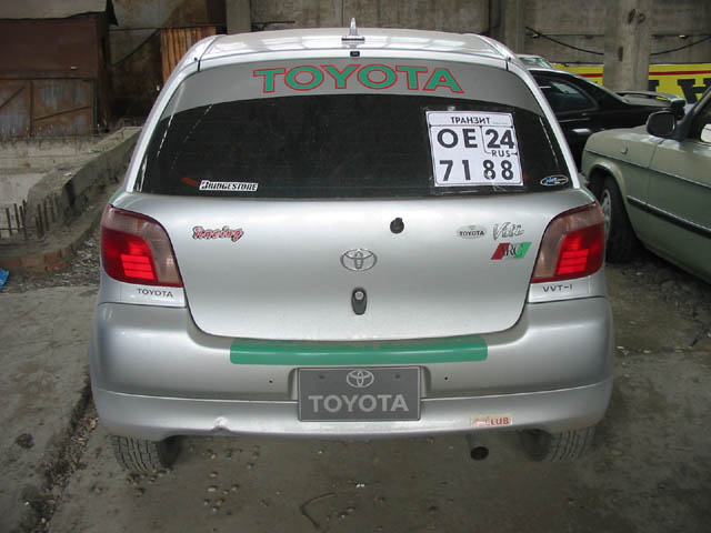 2000 Toyota Vitz