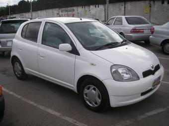 2000 Toyota Vitz