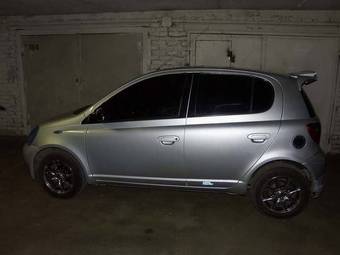 2000 Toyota Vitz