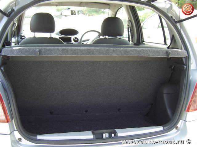 2000 Toyota Vitz