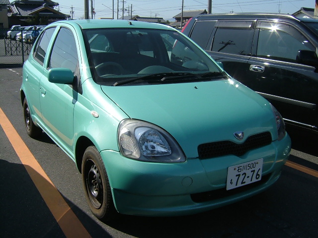 2000 Toyota Vitz