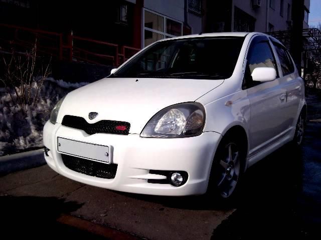 2000 Toyota Vitz