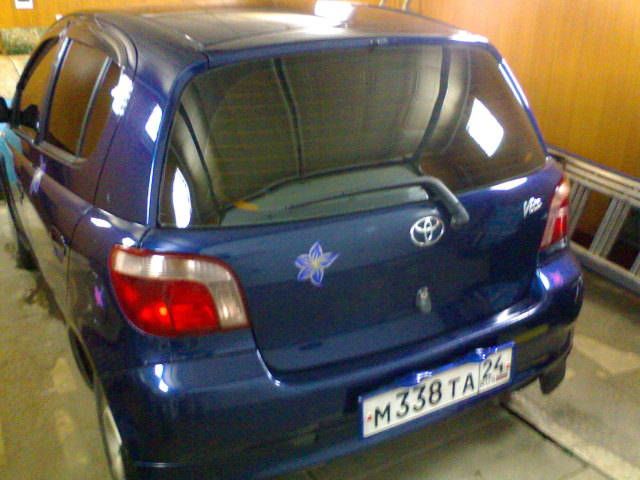 2000 Toyota Vitz