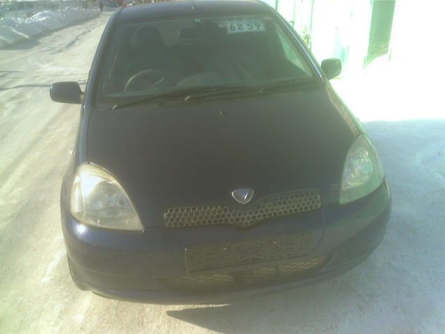 2000 Toyota Vitz