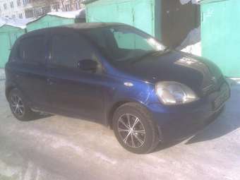 2000 Vitz