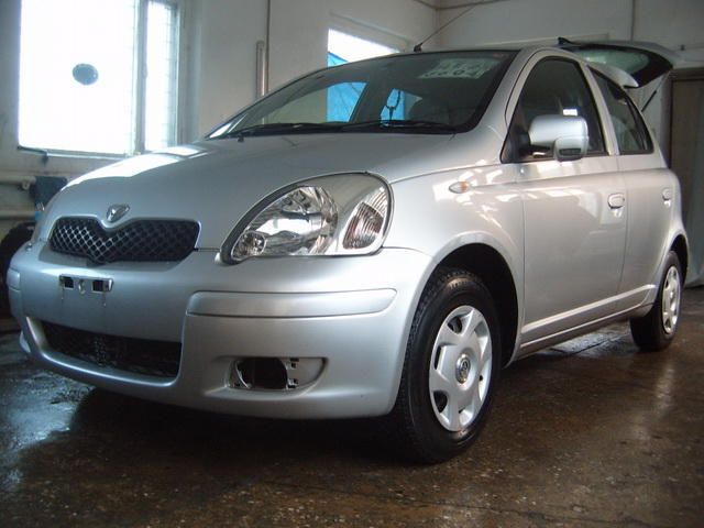 2000 Toyota Vitz