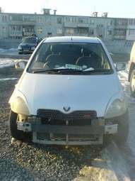 2000 Toyota Vitz