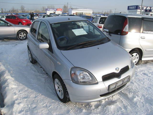 2000 Toyota Vitz