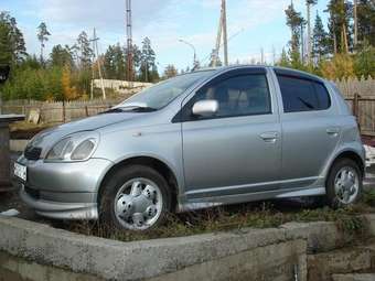 2000 Toyota Vitz