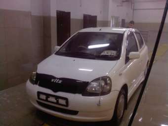 2000 Toyota Vitz