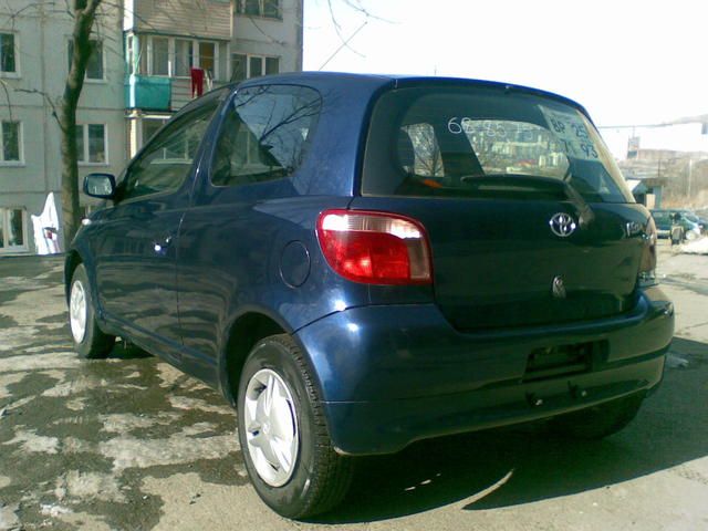 2000 Toyota Vitz