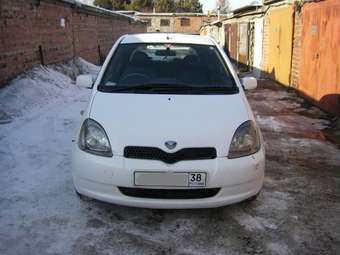 2000 Vitz