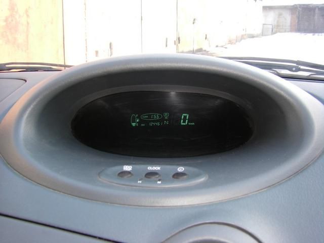 2000 Toyota Vitz