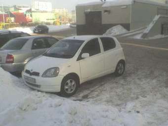 2000 Toyota Vitz