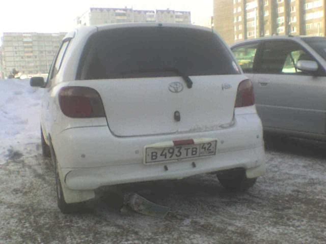 2000 Toyota Vitz