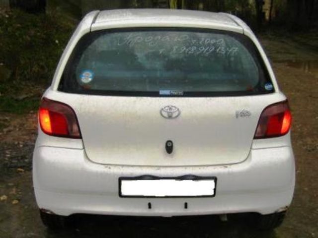 2000 Toyota Vitz
