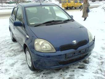 2000 Vitz