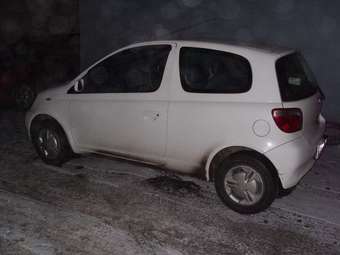 2000 Toyota Vitz