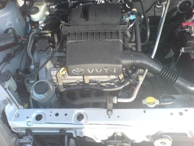 2000 Toyota Vitz