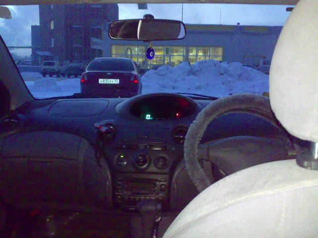 2000 Toyota Vitz