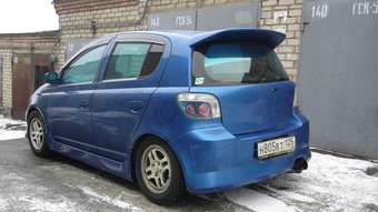 2000 Vitz