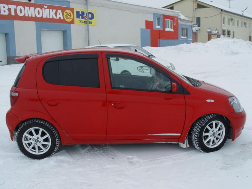 2000 Toyota Vitz