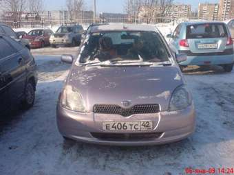 2000 Toyota Vitz