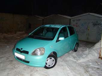 2000 Toyota Vitz