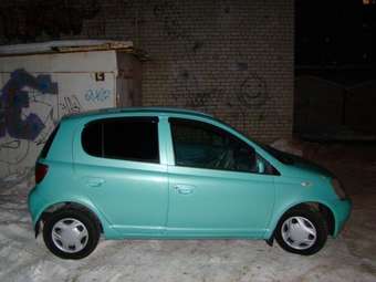 2000 Vitz