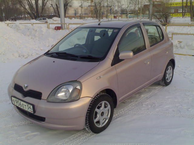 2000 Toyota Vitz