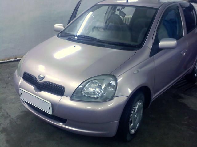 2000 Toyota Vitz