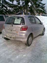 2000 Vitz