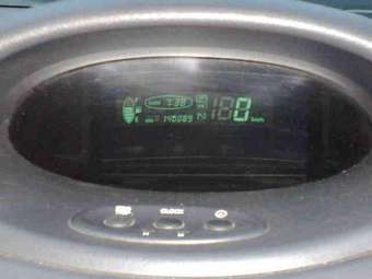 2000 Vitz