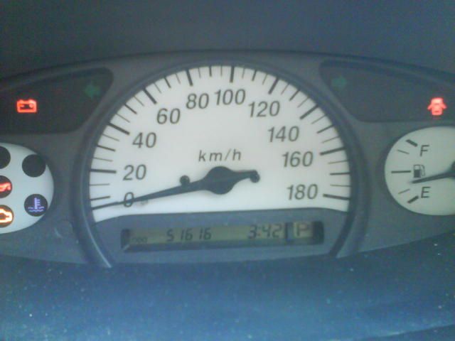 2000 Toyota Vitz