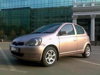 2000 Toyota Vitz