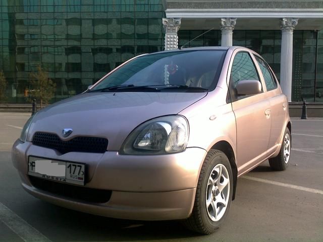 2000 Toyota Vitz